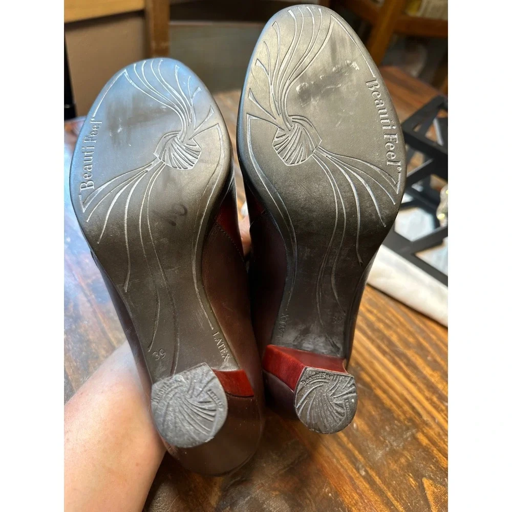 BeautiFeel Two Tone Leather Mary Jane Block Heel Pump Burgundy Brown Sz 39 8/8.5